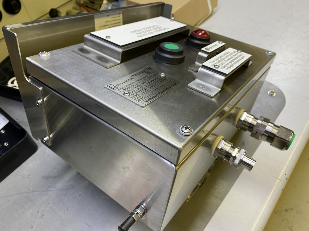 Взрывозащищенный пост управления из нержавеющей стали