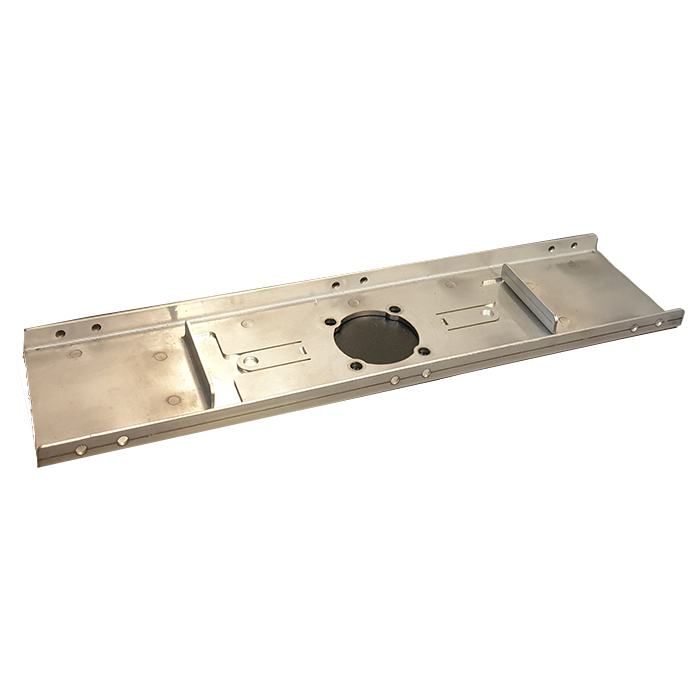 Усилительная площадка с дополнительными креплениями для болтов заземления