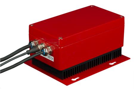 Зарядное устройство для аккумулятора, установленное в стандартный корпус из алюминия.jpg